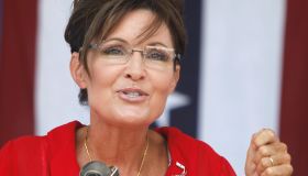 Sarah Palin Speaks At Tea Party Gathering In Michigan