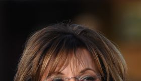 Sarah Palin On 'Extra'